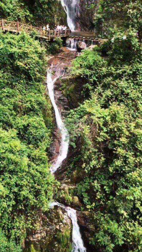 孩子撒泼耍赖时，爸妈应该怎么应对？游戏画面